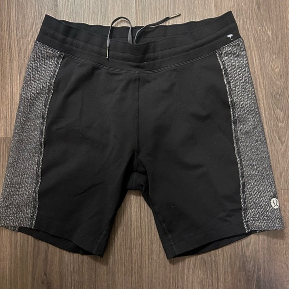 Lululemon Athletica Black and Gray Athletic Shorts - Picture 2 of 3
